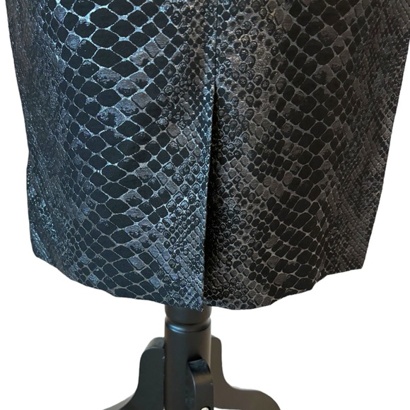 Penta Metallic Reptile Print Pencil Skirt - Picture 7 of 7